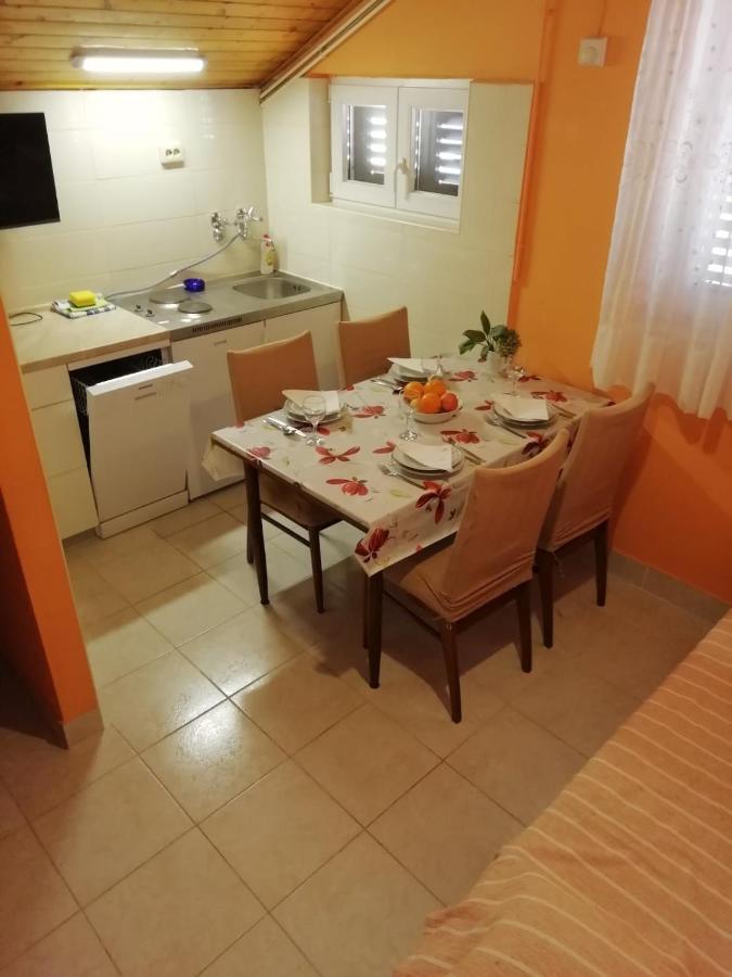 Guesthouse Brodarica شيبينيك المظهر الخارجي الصورة